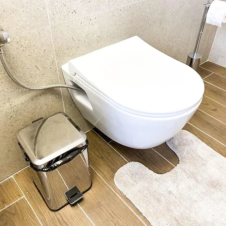 Beachfront Bliss Golem (Tirana)