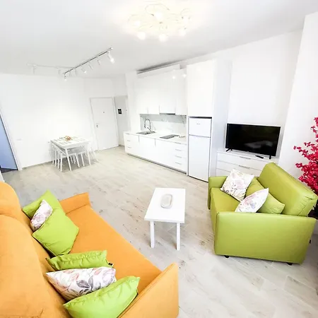 Beachfront Bliss * Golem (Tirana)