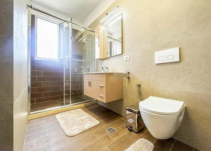 Beachfront Bliss 公寓 *