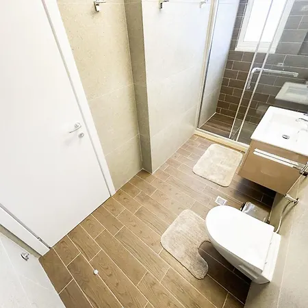 Beachfront Bliss Golem (Tirana)